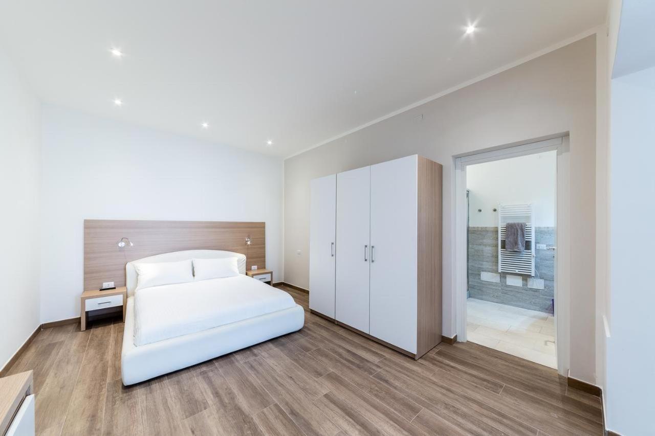 La Promenade Rooms & Suites Olbia Bagian luar foto